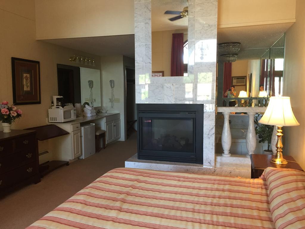 Lockport Inn And Suites Kültér fotó